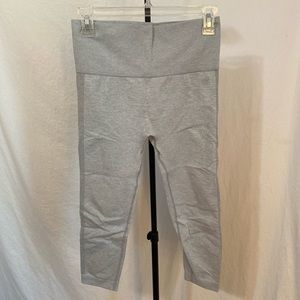Light grey leggings